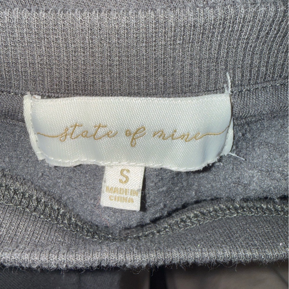 Like New Pristine State Of Mine Gray Paris Crewneck Pullover Size: Small - Picture 7 of 7